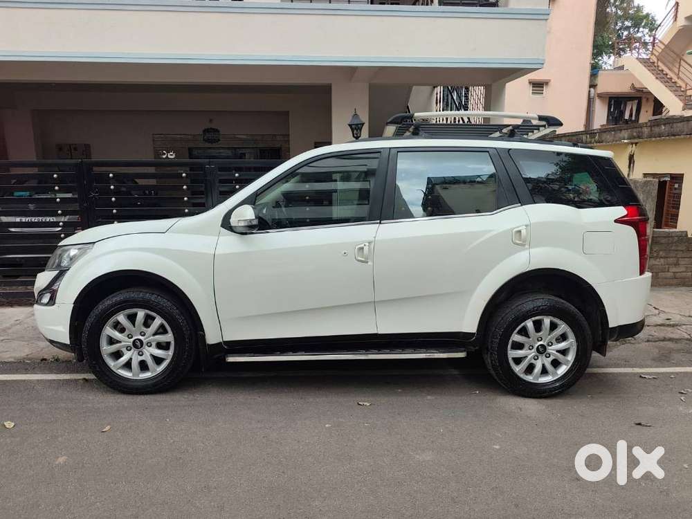 Mahindra Xuv500 W10 2017