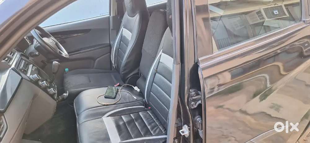 Mahindra Kuv 100 2018 Petrol 45000 Km Driven