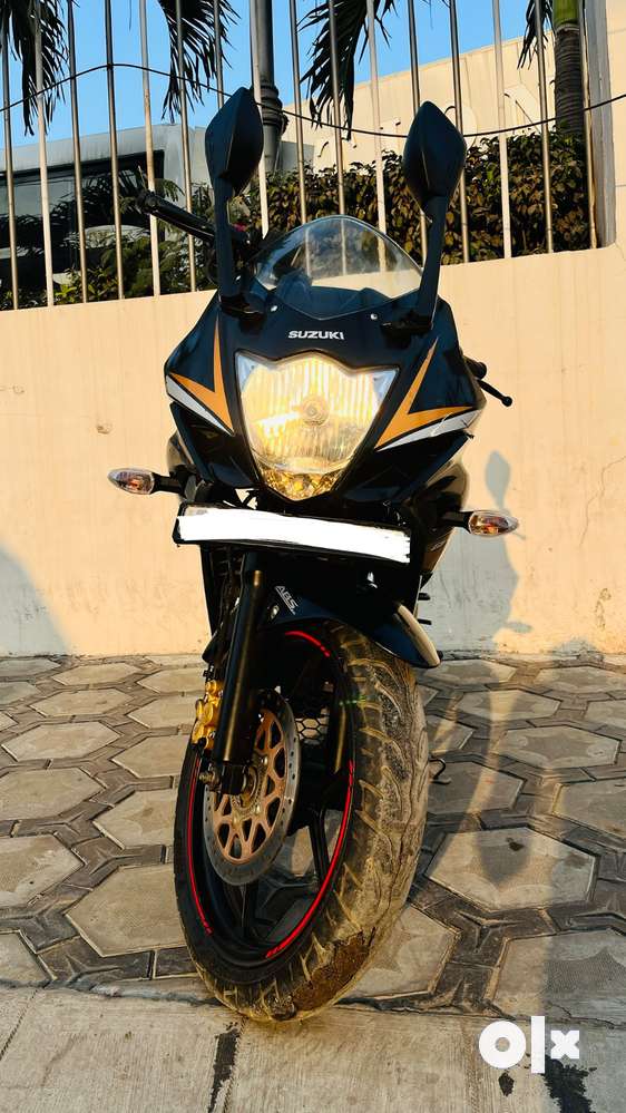 suzuki gixxer sf 220