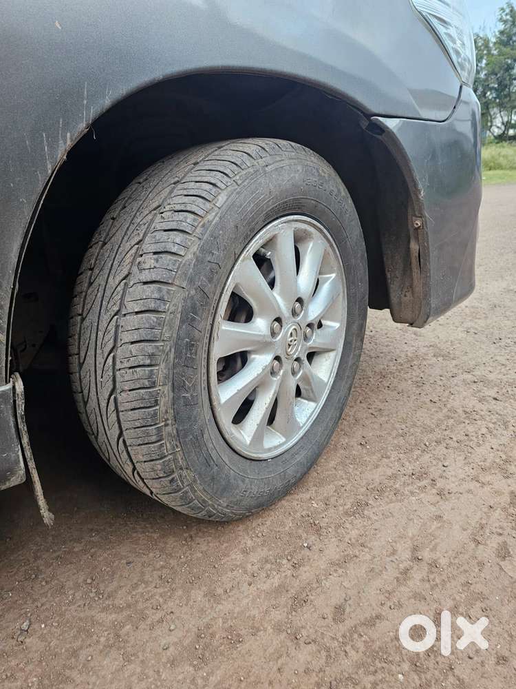 Toyota Innova 2.5 Vx 8 Str Bs-iii, 2013, Diesel