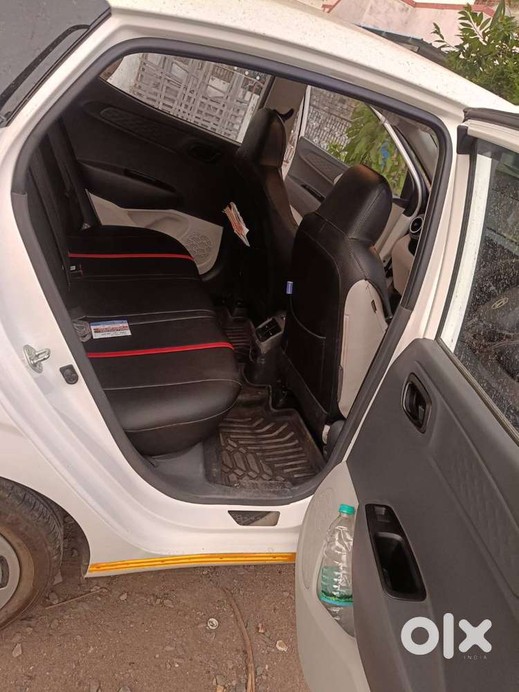 Aura Cng Taxi Passing In Bharuch Gujarat