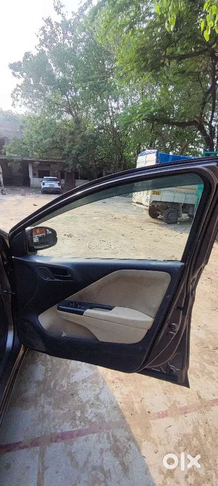 Honda City 2014 Petrol 53000 Km Driven New Tyres Sv I-vtec