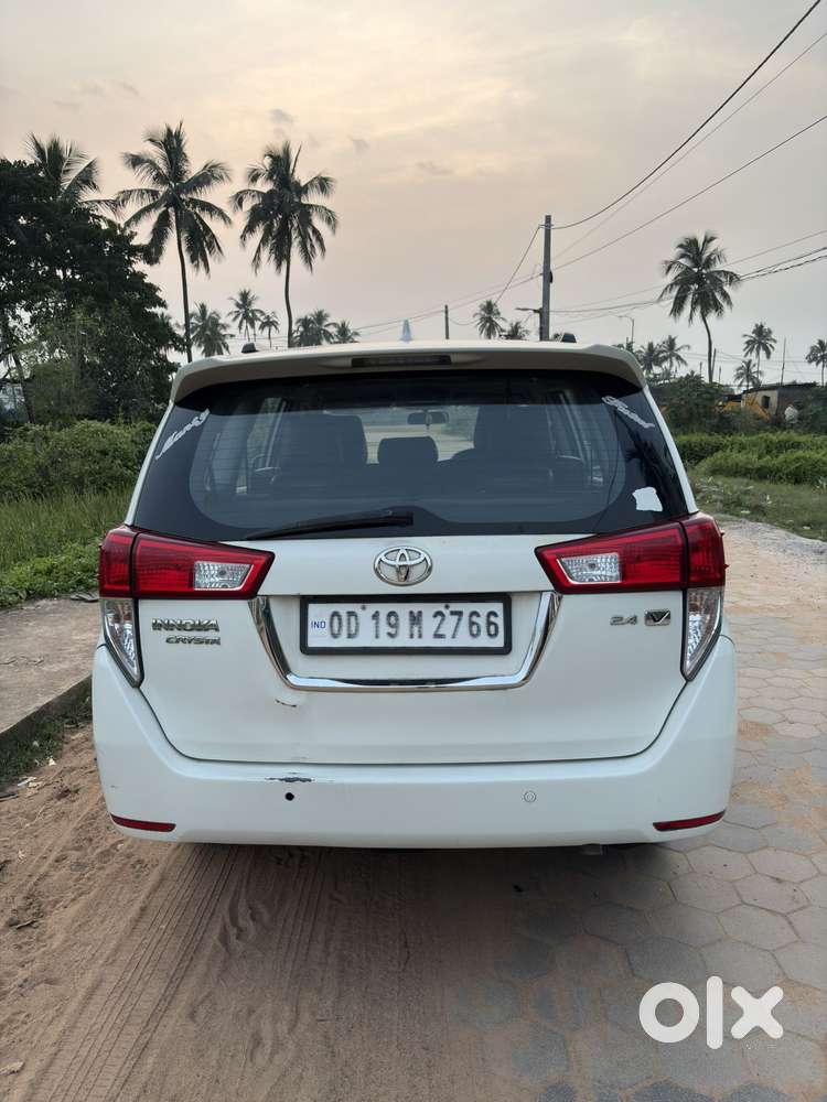 Toyota Innova Crysta 2.4 V 8 Str, 2018, Diesel