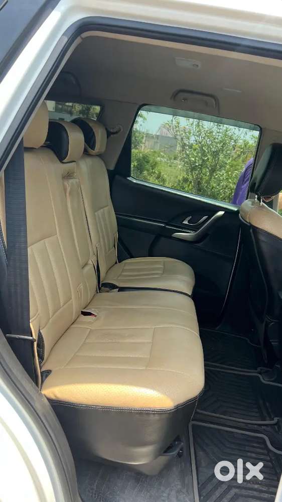 Mahindra Xuv500 2019 Diesel 92780 Km Driven