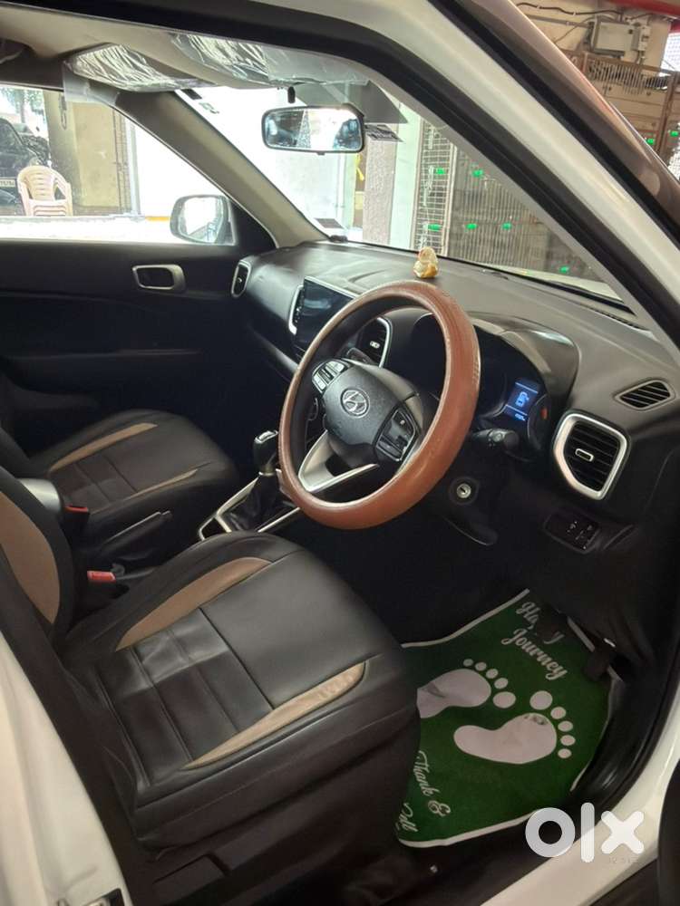 Hyundai Venue 2021 Model - Mint Condition (showroom Track)