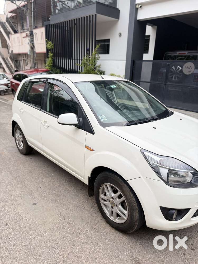 Ford Figo Diesel Titanium, 2011, Diesel