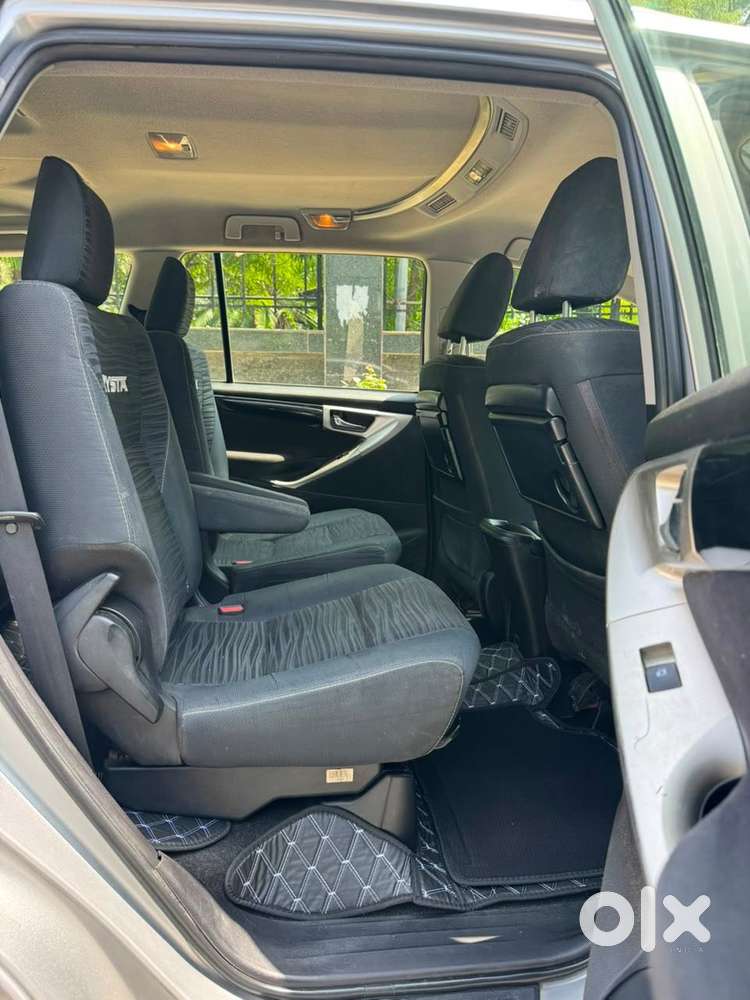 Toyota Innova Crysta [2020-ongoing] 2.4 Vx 7 Str, 2017, Diesel
