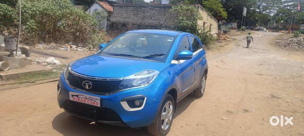 Tata Nexon 1.5 Revotorq Xm (s), 2018, Petrol
