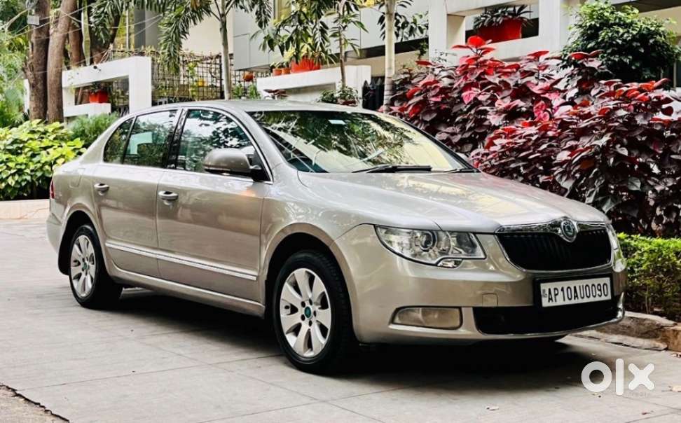 Skoda Superb, 2010, Petrol