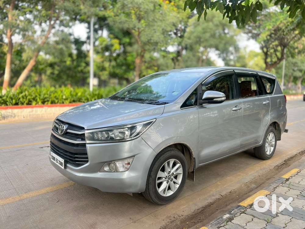 Toyota Innova Crysta 2.4 G Mt, 2017, Diesel