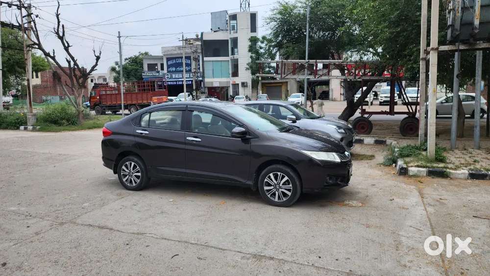 Honda City Vx  Sun Roof. Push Button  Yokohama Tyers
