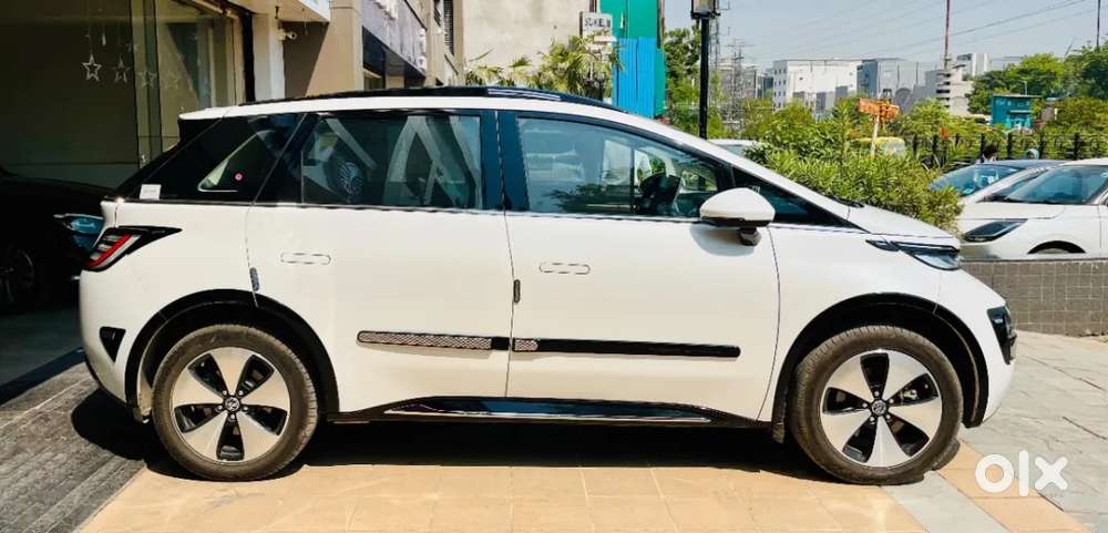 Mg Windsor Ev Essence, 2025, Electric