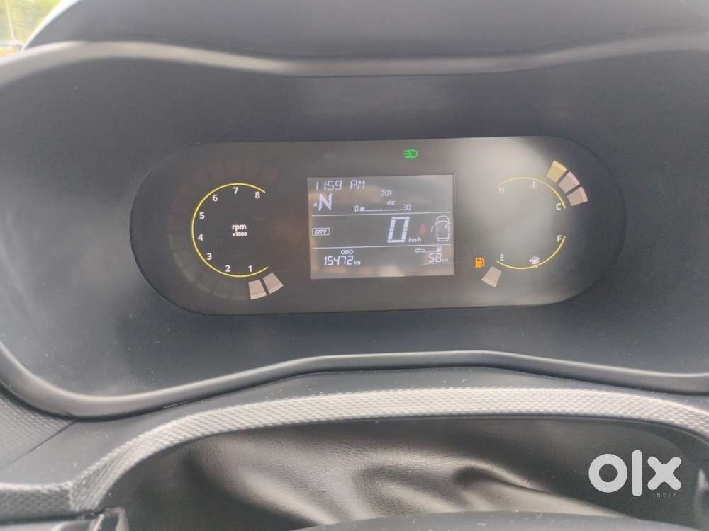 Tata Nexon Pure (s) 1.2 Petrol 6amt, 2024, Petrol
