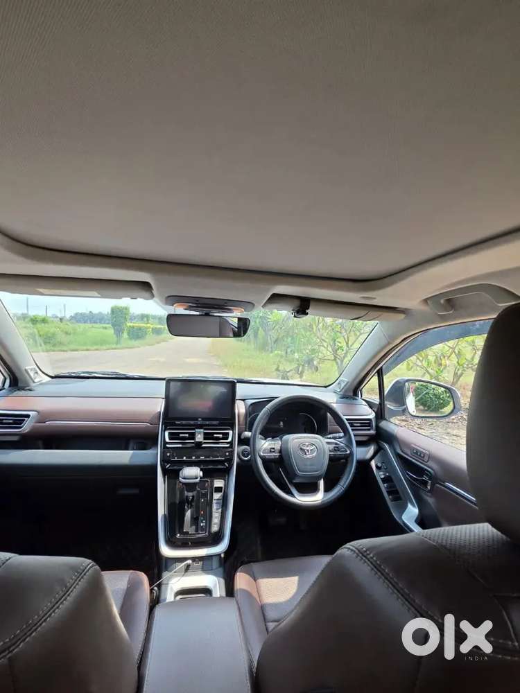 Innova Hycross Zx Hybrid 7 Seater Oct 2023