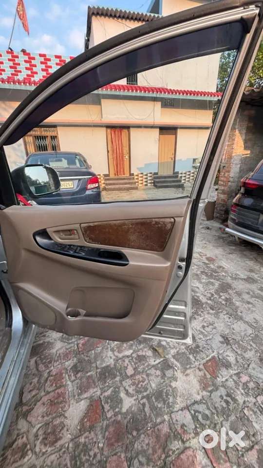 Toyota Innova 2.5 Gx 7 Str Bs-iii, 2016, Diesel