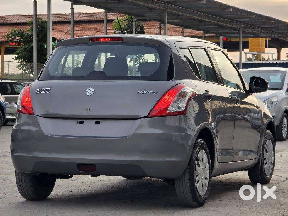 Maruti Suzuki Swift Vxi + Manual, 2012, Petrol