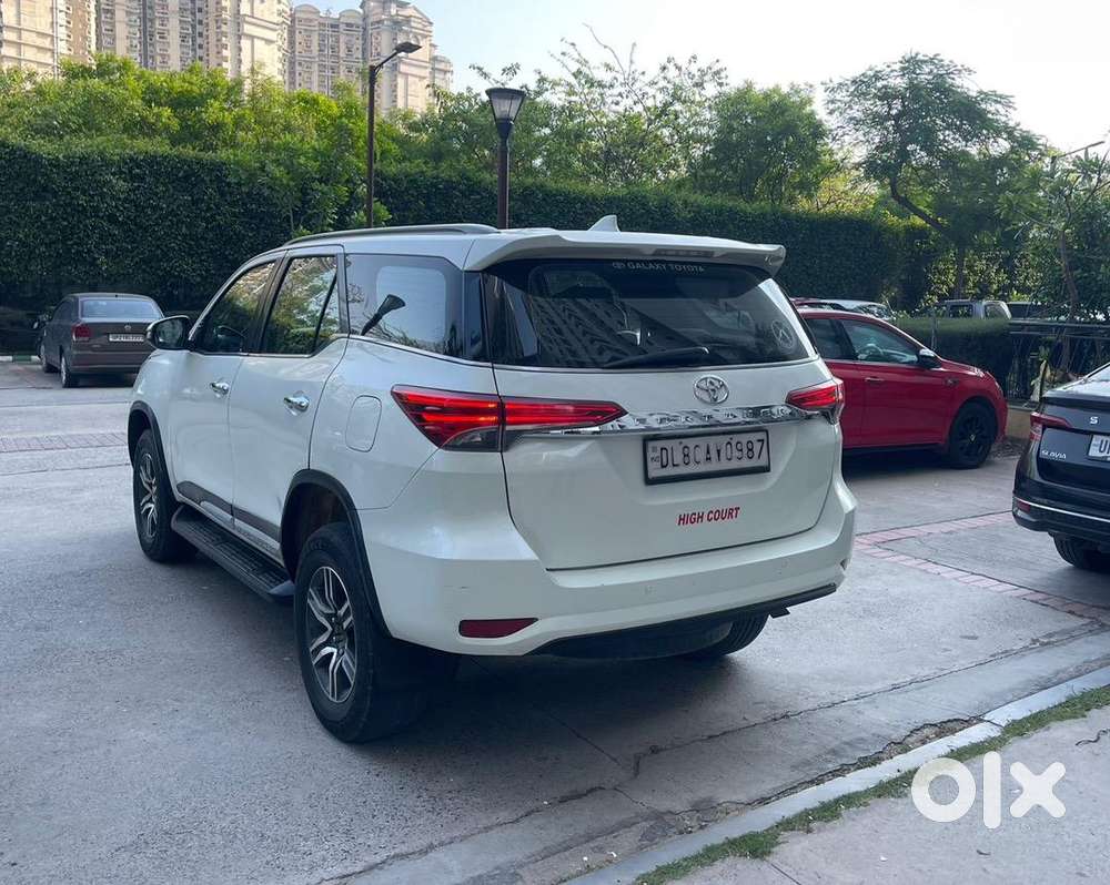 Toyota Fortuner 2018 Diesel 175000 Km Driven