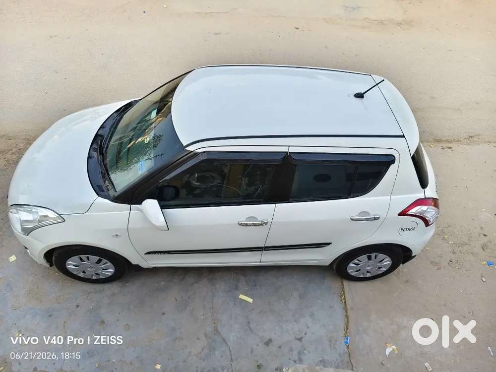 Maruti Suzuki Swift 2012 Cng & Hybrids 112000 Km Driven