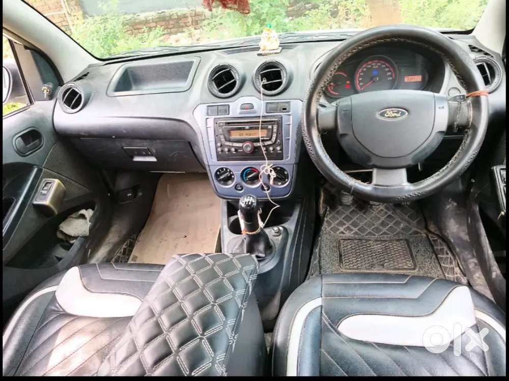 Ford Figo Petrol 2014