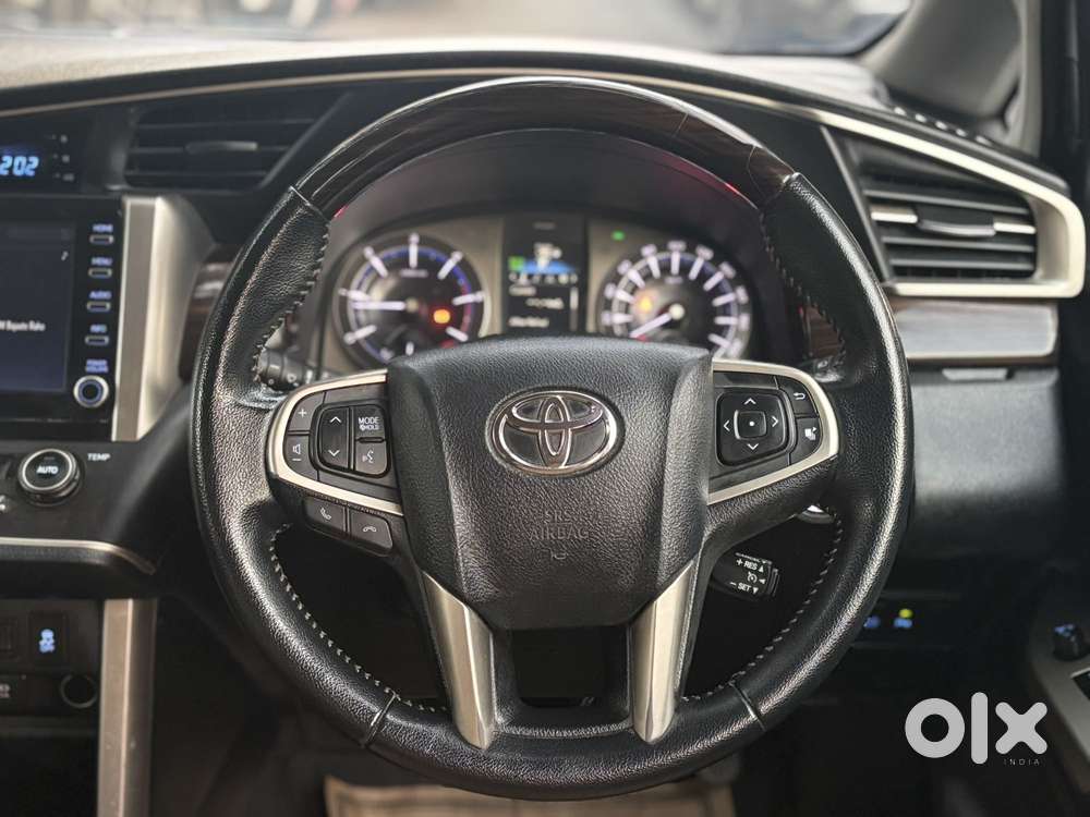 Toyota Innova Crysta [2020-ongoing] 2.4 Zx At 7 Str, 2022, Diesel