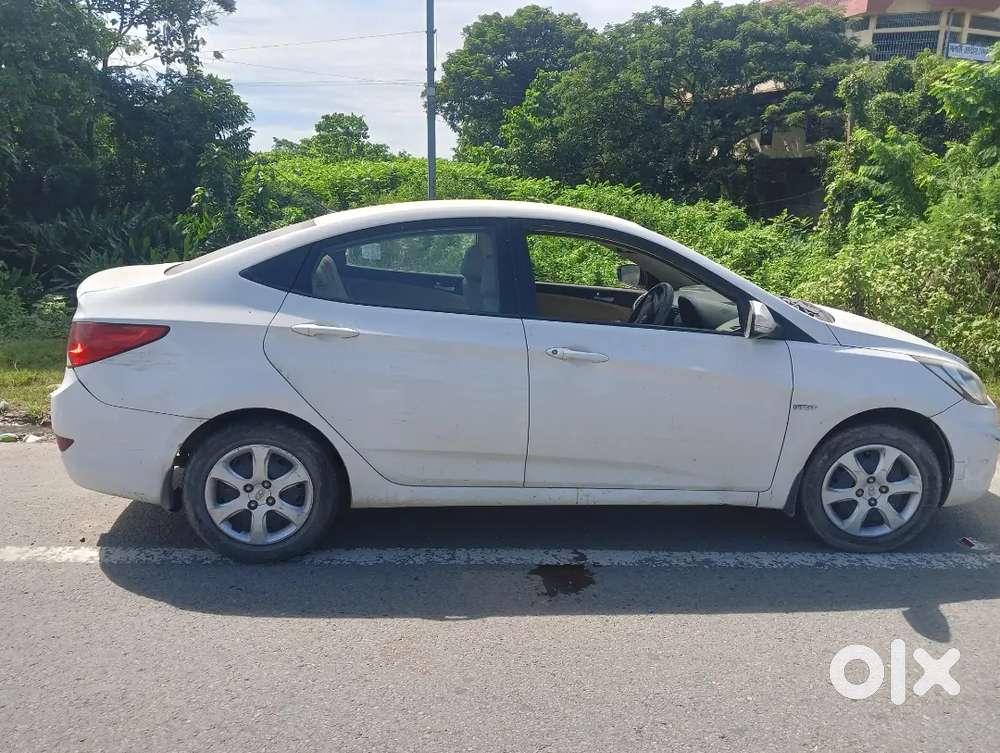 Hyundai Fluidic Verna 1.4 2014