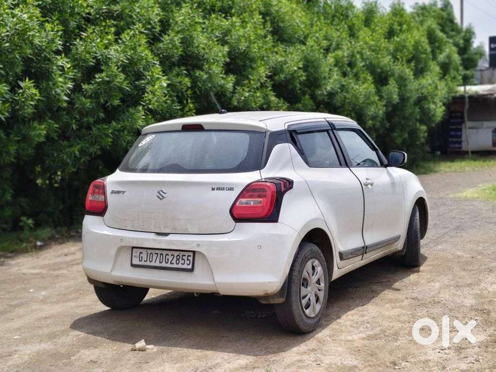 Maruti Suzuki Swift Vxi + Manual, 2024, Petrol