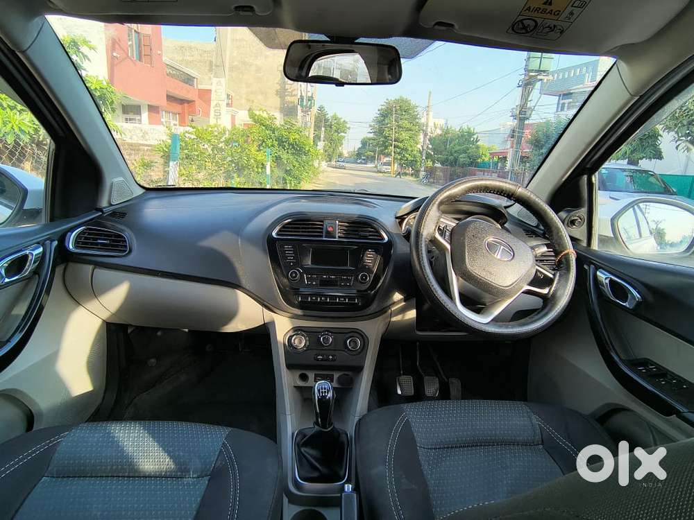 Tata Tiago 1.2 Revotron Xz, 2016, Petrol