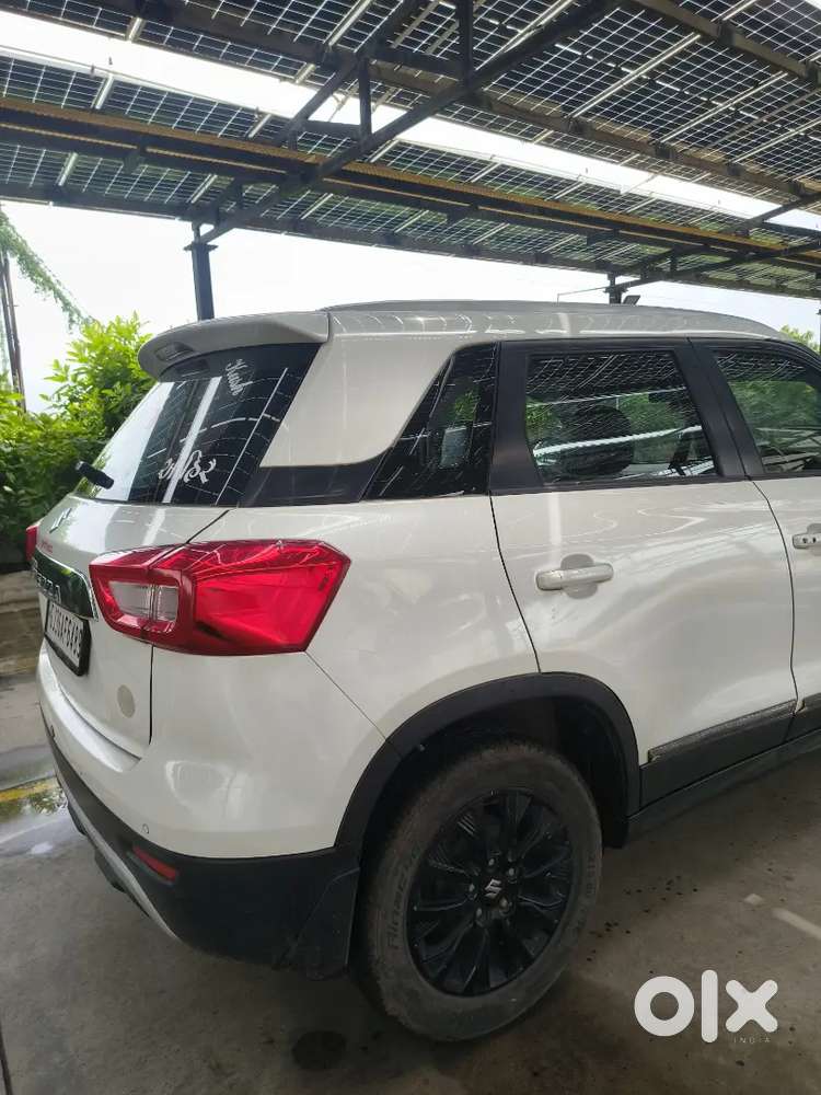 Maruti Suzuki Brezza 2022 Zxi Hybrid Manual