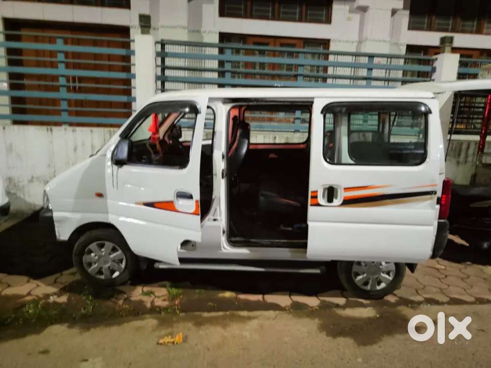 Car  Ek Hath Chali  Hue Hai Be Fikar Raho Call Krke Dekhme Aa Jana Ok