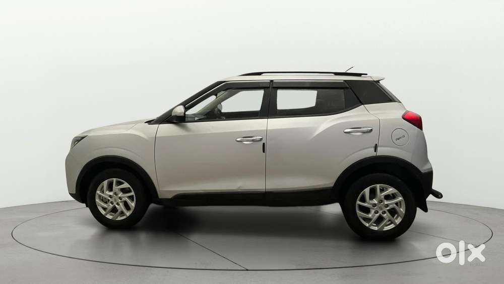 Mahindra Xuv300 W8, 2022, Petrol