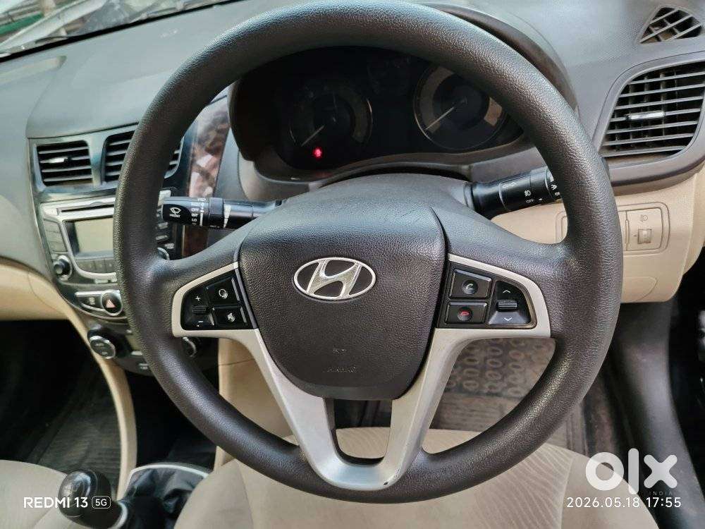 Hyundai Verna Fluidic 1.6 Vtvt Sx, 2012, Petrol