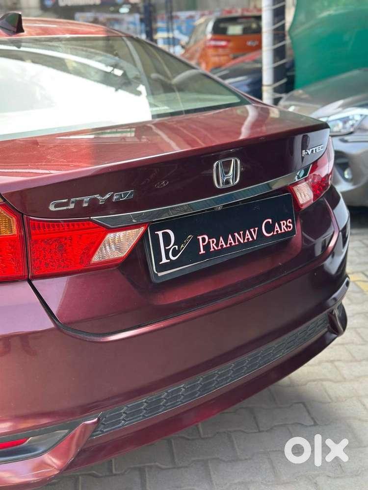 Honda City I-vtec V, 2018, Petrol