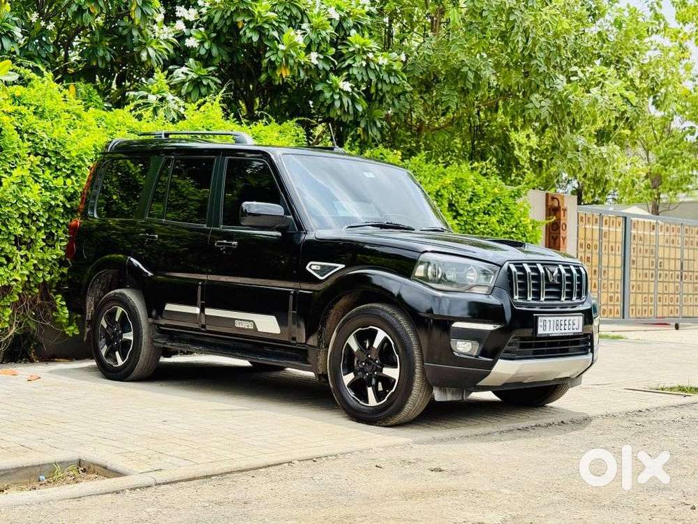 Mahindra Scorpio Classic 2.2 S 11 Mt 7 Str, 2024, Diesel