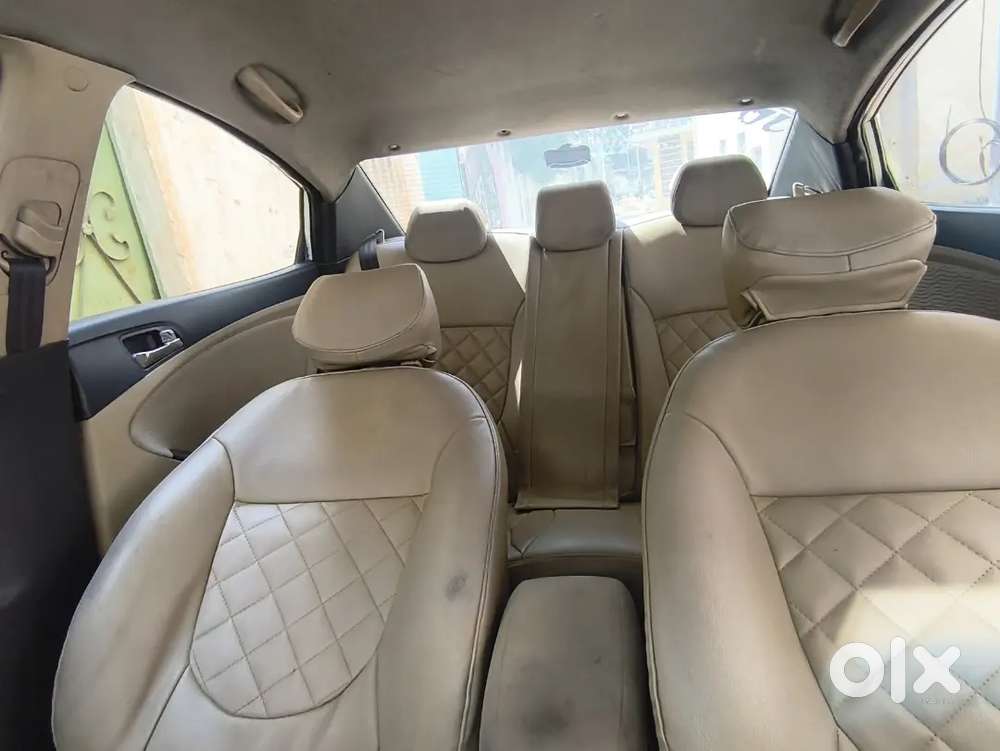 Hyundai Verna Crdi 2011