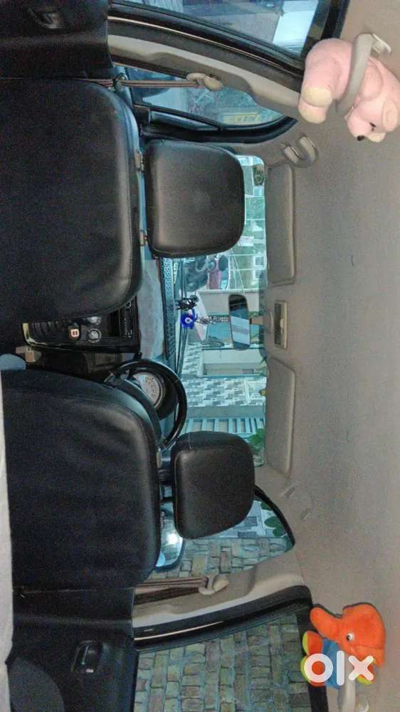 Well Maintained Car Engine Gear Ok 2012