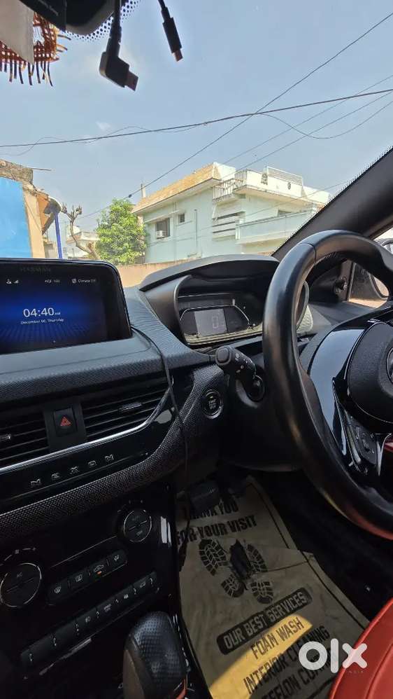 Tata Nexon Top End Amt Red Dark Edition