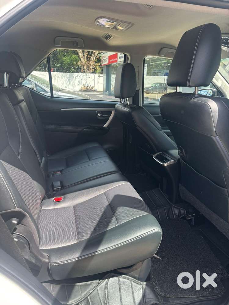 Toyota Fortuner 4x2 Mt 2.8 Diesel, 2021, Diesel