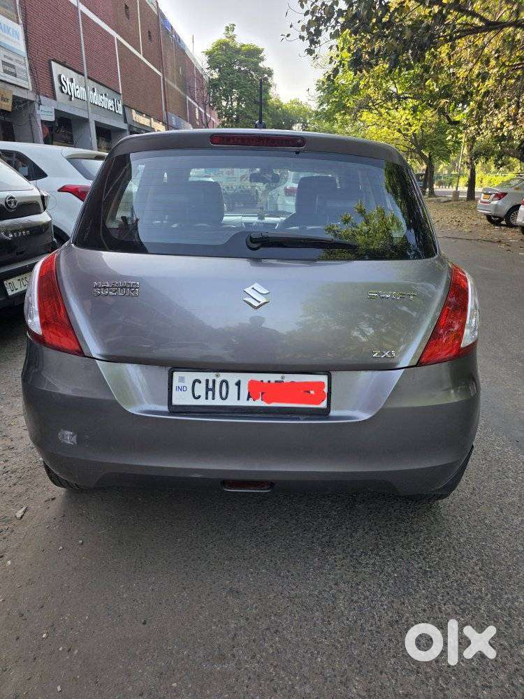 Maruti Suzuki Swift Vvt Zxi, 2015, Petrol