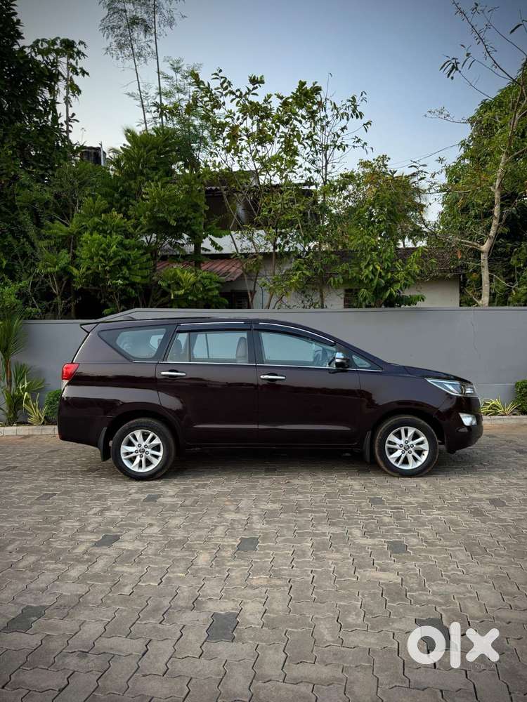 Toyota Innova Crysta 2.8 Zx At, 2017, Diesel