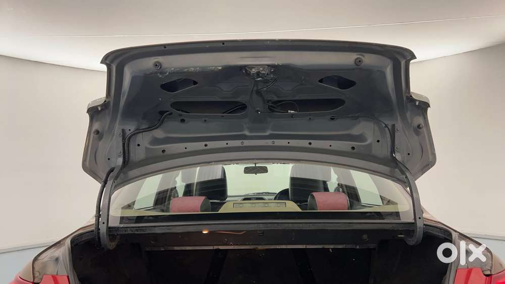 Maruti Suzuki Dzire 1.2 Vxi Amt, 2018, Petrol