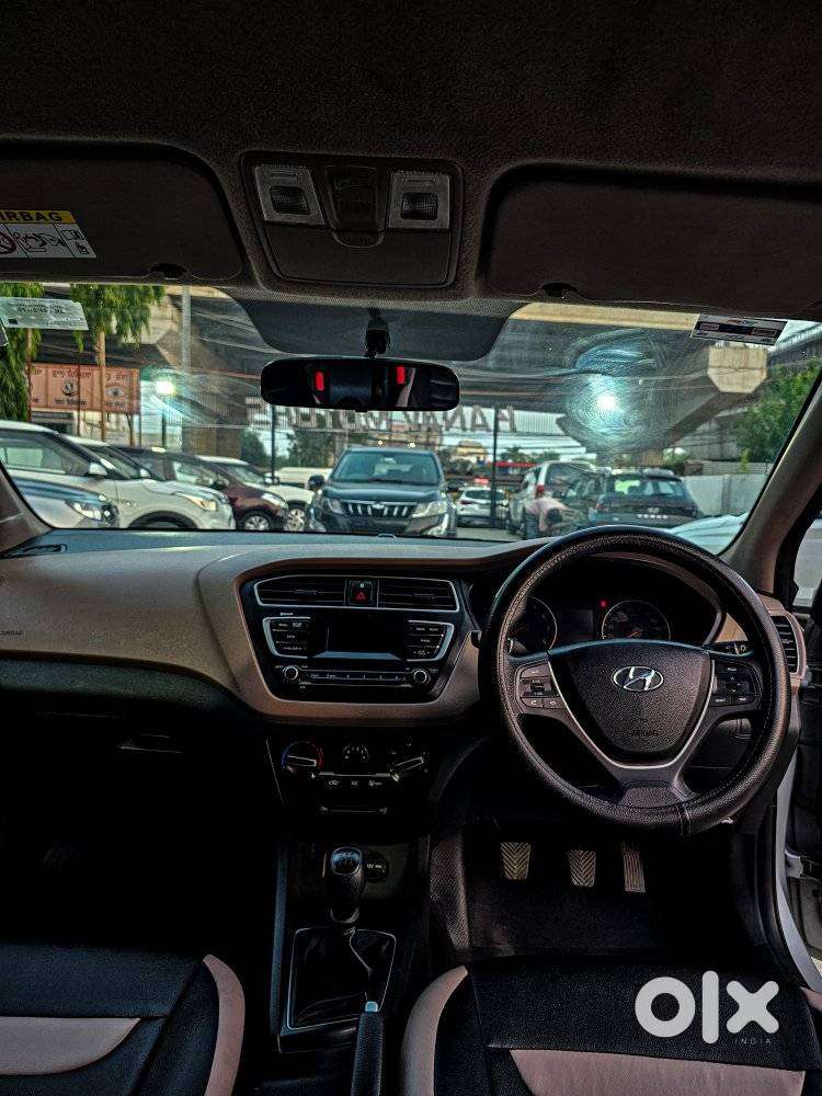 Hyundai I20 Sportz 1.2 Bs-iv, 2018, Petrol