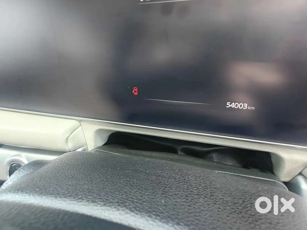 Mahindra Xuv700 2022 Diesel 54003 Km Driven