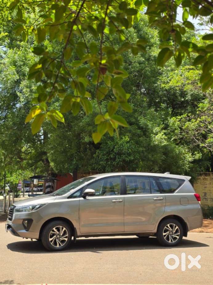 Toyota Innova Crysta 2.5z, 2022, Diesel