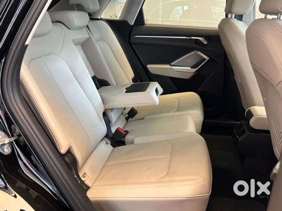 Audi Q3 40 Tfsi Premium Plus, 2025, Petrol