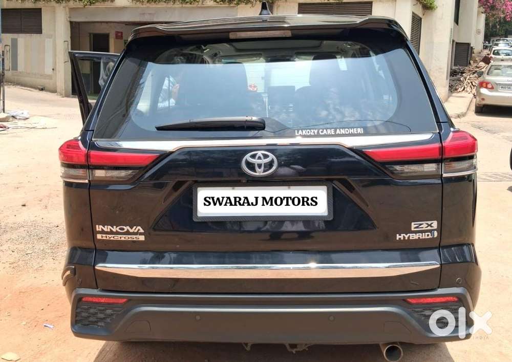 Toyota Innova Hycross 2.0 Zx (o) Hybrid 7 Str, 2024, Petrol