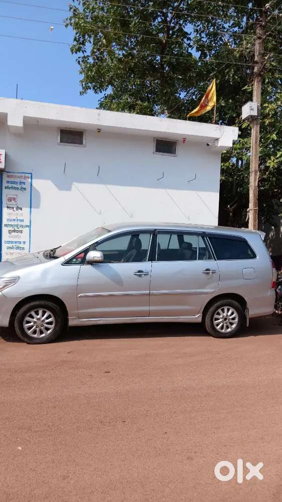 Toyota Innova 2014 Diesel 150000 Km Driven