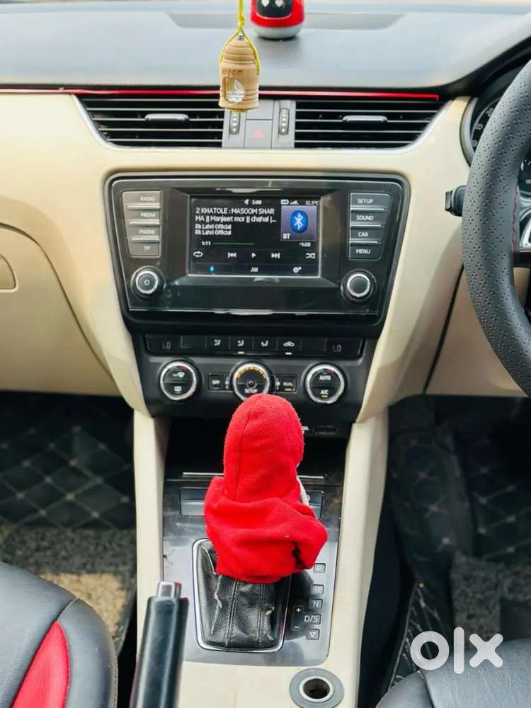 Skoda Octavia Eleganceat 2.0 Tdi Diesel Riv Red Colour
