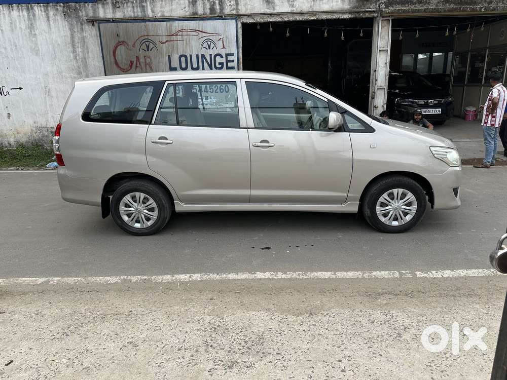 Toyota Innova 2.5 G (diesel) 8 Seater, 2012, Diesel