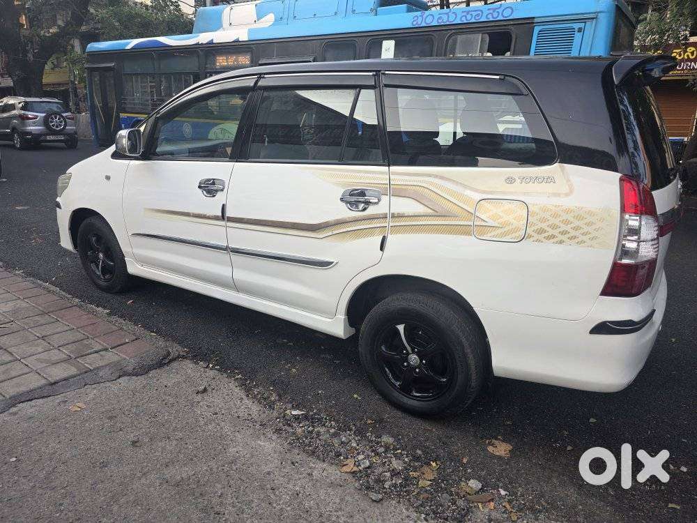 Toyota Innova 2.5 V 7 Str, 2013, Diesel