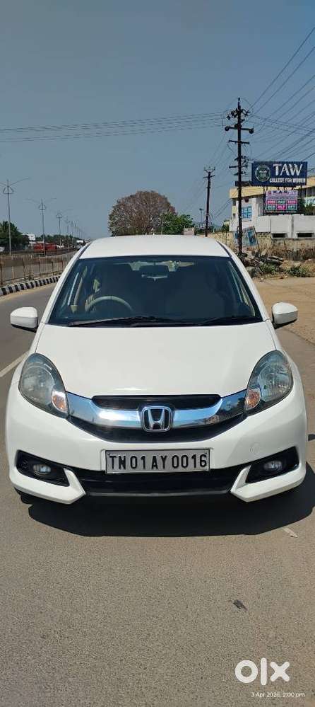 Honda Mobilio, 2014, Diesel